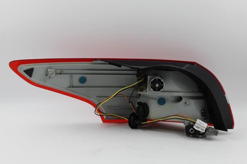 Right Passenger Tail Light Sedan Outer Quarter Panel 2015-18 FORD FOCUS OEM 4870 high resolution2