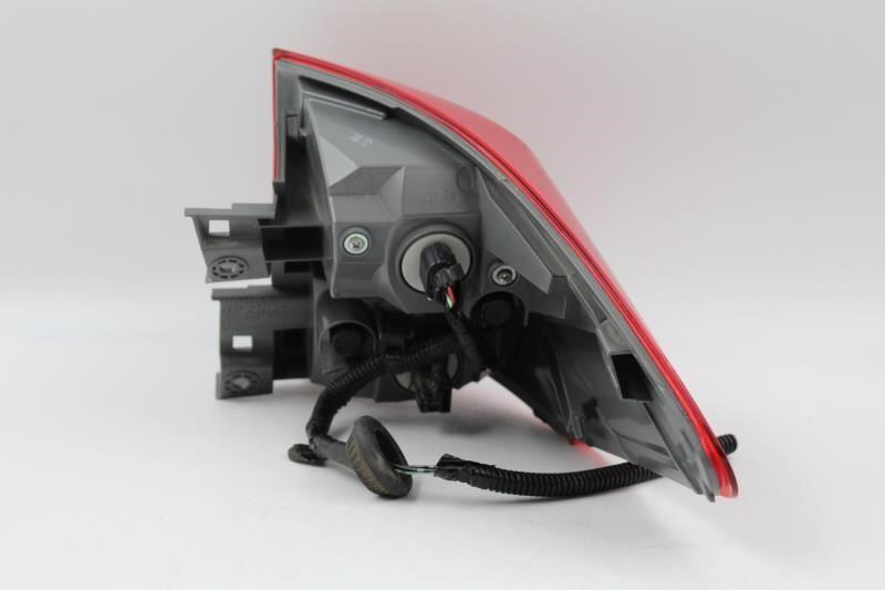 Right Passenger Tail Light Quarter Panel Mounted 13-15 TOYOTA RAV4 OEM #5751 high resolution2