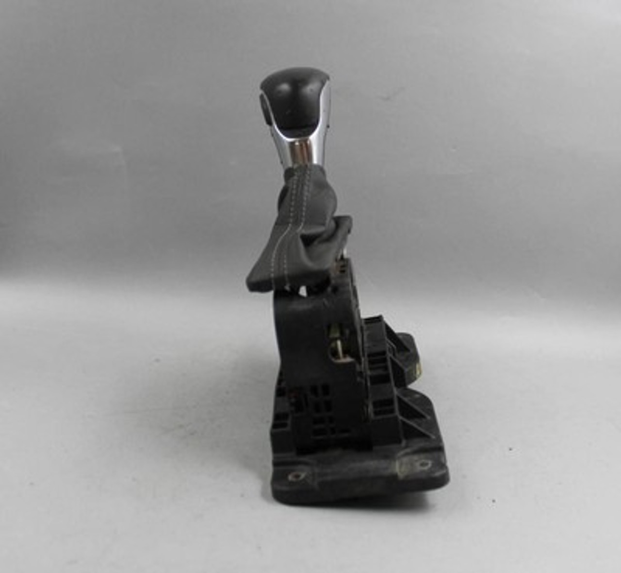 2019-2024 CHEVROLET BLAZER FWD AUTOMATIC TRANS GEAR SHIFTER SELECTOR OEM #36850