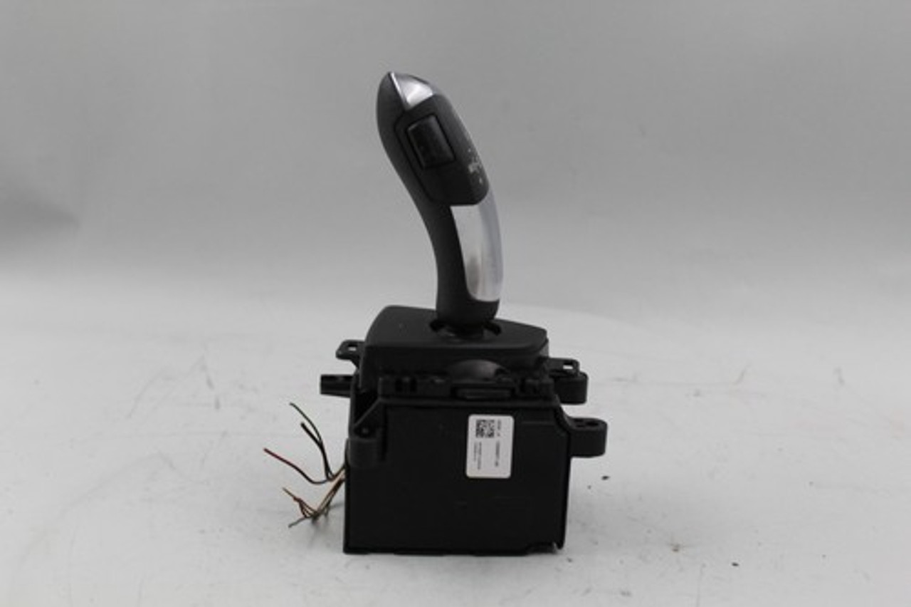 12 13 14 15 16 BMW 320I 328I 335I F30 CENTER CONSOLE AUTOMATIC GEAR SHIFTER OEM 10099971-00 12 13 14 15 16 BMW 320I 328I 335I F30 CENTER CONSOLE AUTOMATIC GEAR SHIFTER OEM 10099971-00