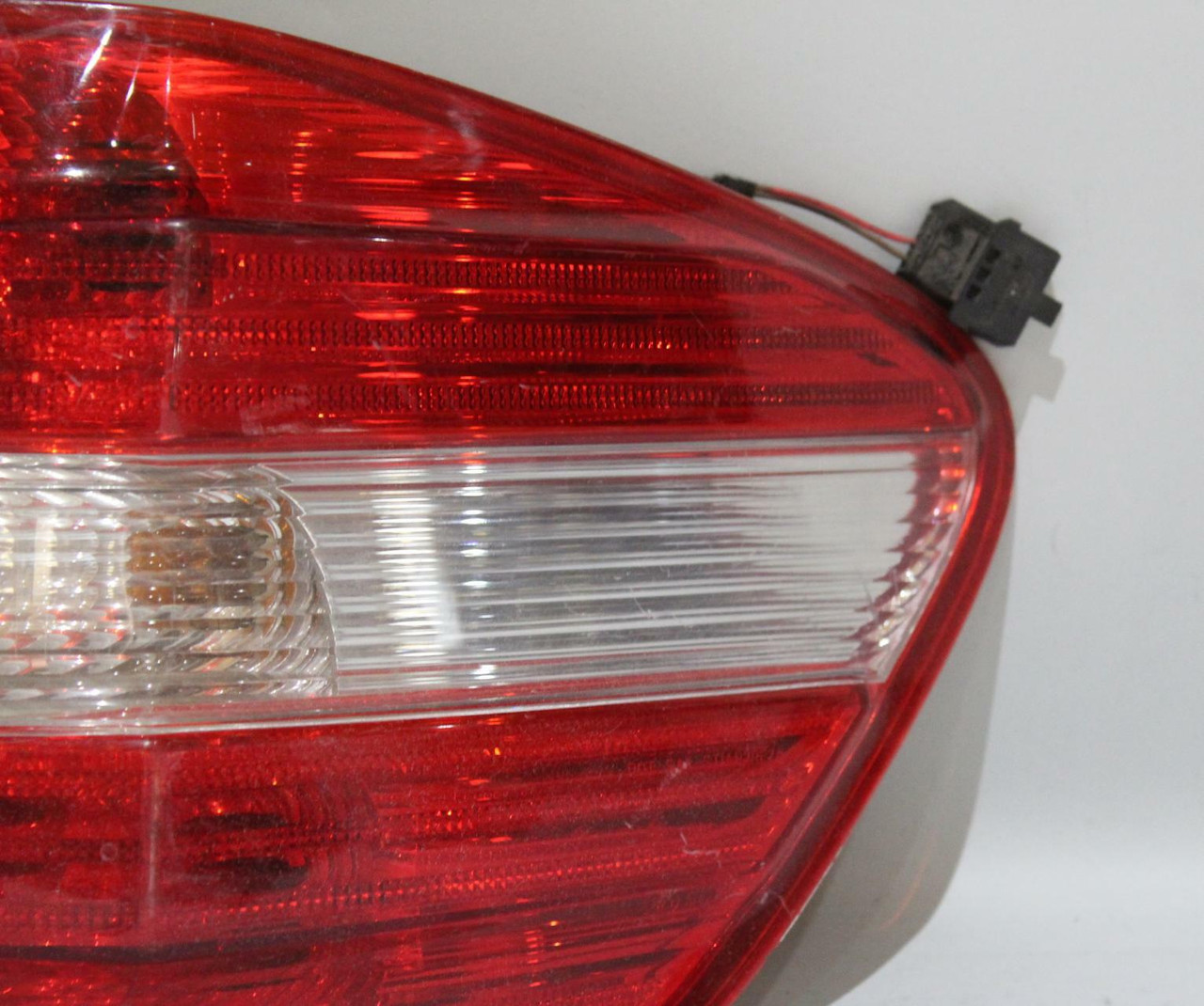 06 07 08 MERCEDES ML500 ML350 ML550 RIGHT PASSENGER SIDE TAIL LIGHT LAMP OEM high resolution2 06 07 08 MERCEDES ML500 ML350 ML550 RIGHT PASSENGER SIDE TAIL LIGHT LAMP OEM high resolution2