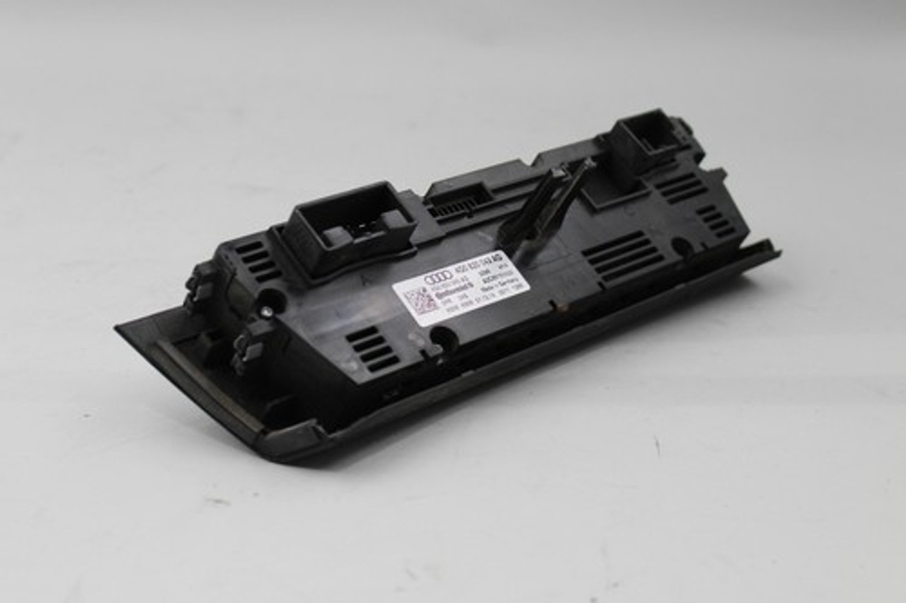 14 15 16 17 (2014-2017) AUDI A6 AC HEATER TEMPERATURE CLIMATE CONTROL PANEL OEM 4G0820043AQ 14 15 16 17 (2014-2017) AUDI A6 AC HEATER TEMPERATURE CLIMATE CONTROL PANEL OEM 4G0820043AQ