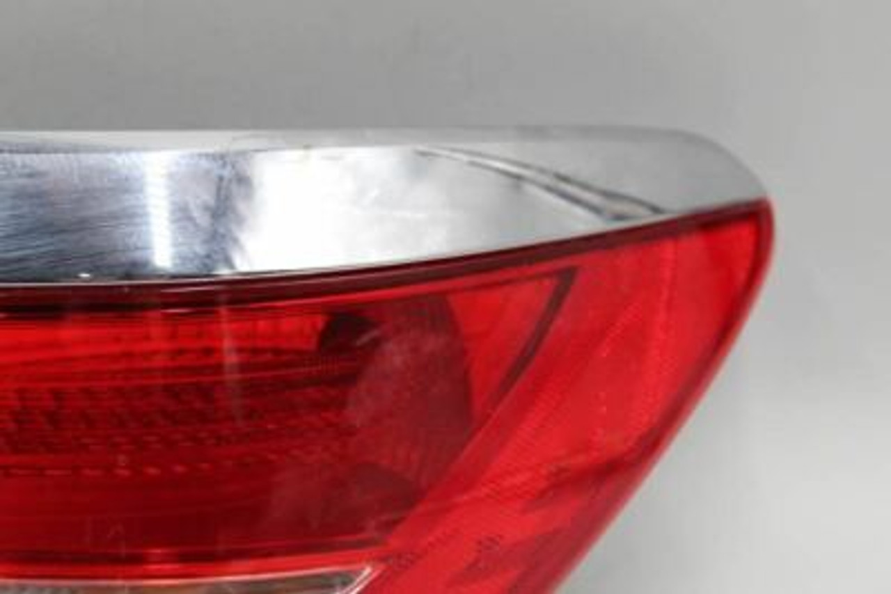 12-17 NISSAN VERANO RIGHT Passenger SIDE Tail Light Quarter Panel Mounted OEM 