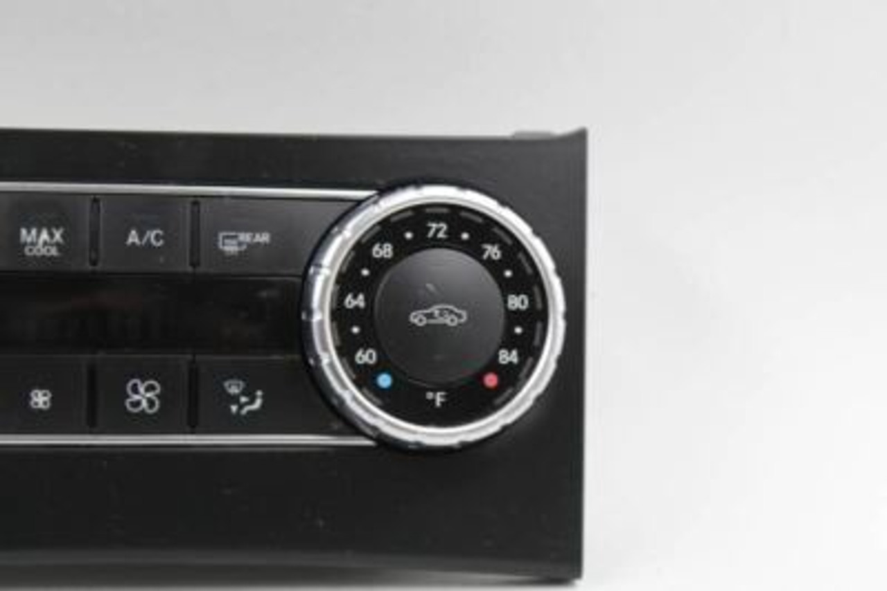 Temperature Control 218 Type CLS63 Front Fits 12-13 MERCEDES CLS-CLASS 301 A2049004003