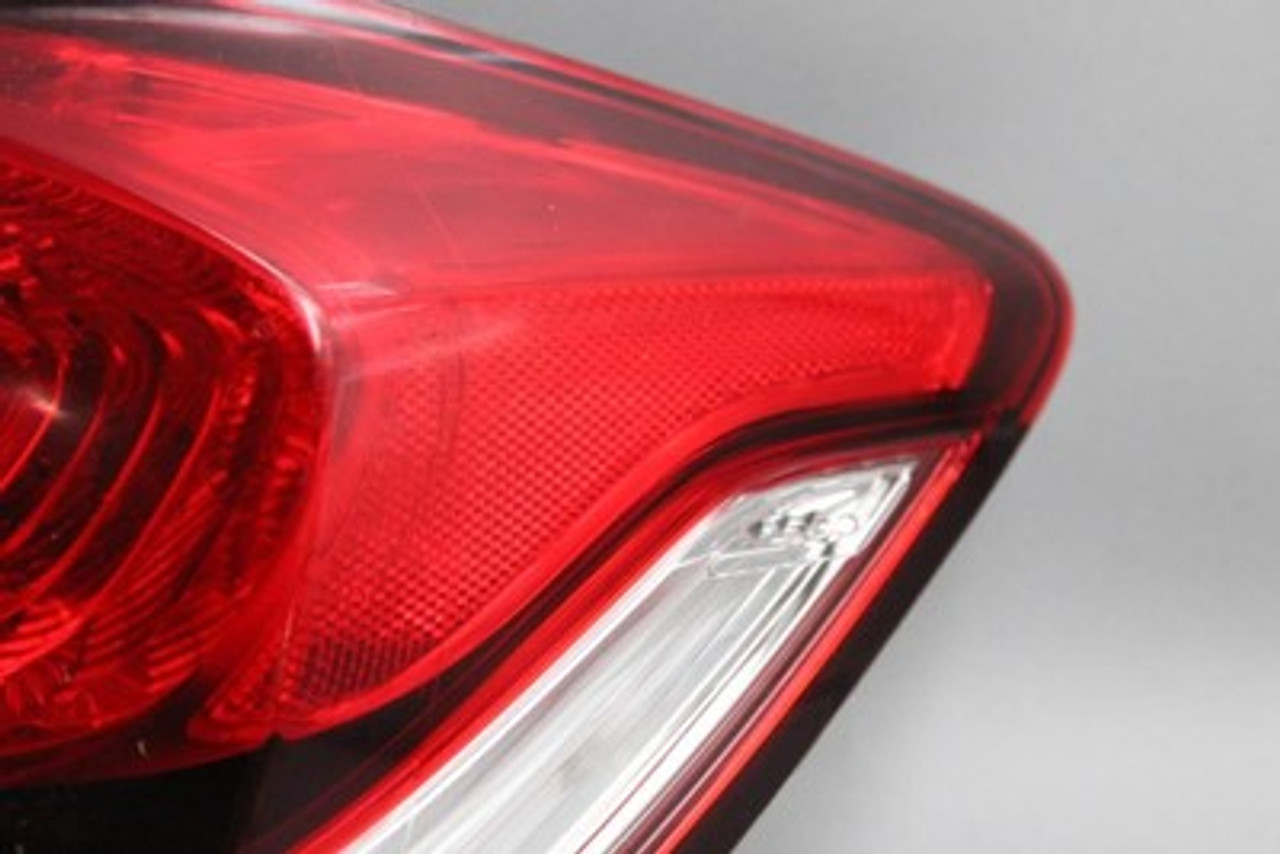 Right Passenger Tail Light Quarter Mounted Fits 2013-2015 HONDA CIVIC OEM #38469 33500TR0A51