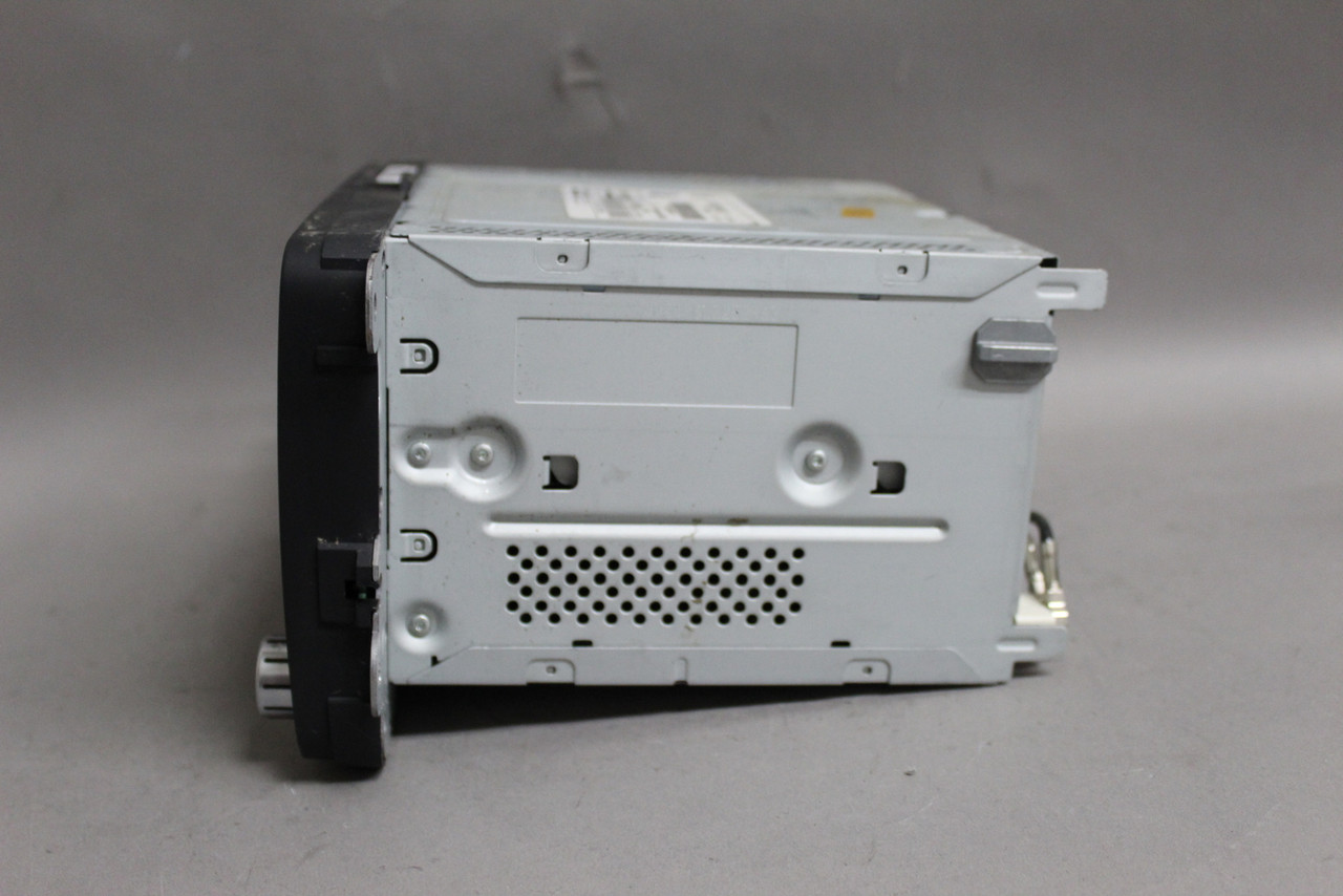11 12 13 14 VOLKSWAGEN JETTA AM/FM  STEREO RADIO CD PLAYER RECEIVER 1K0035164D  high resolution2
