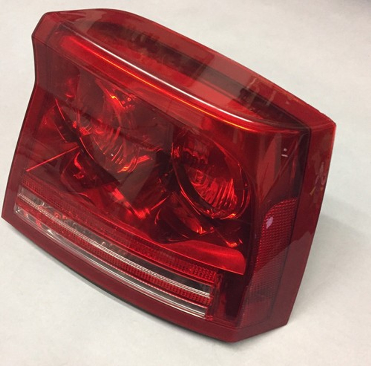 2006 2007 2008 Dodge Charger Right Passenger Side Tail Light Assembly OEM 2006 2007 2008 Dodge Charger Right Passenger Side Tail Light Assembly OEM