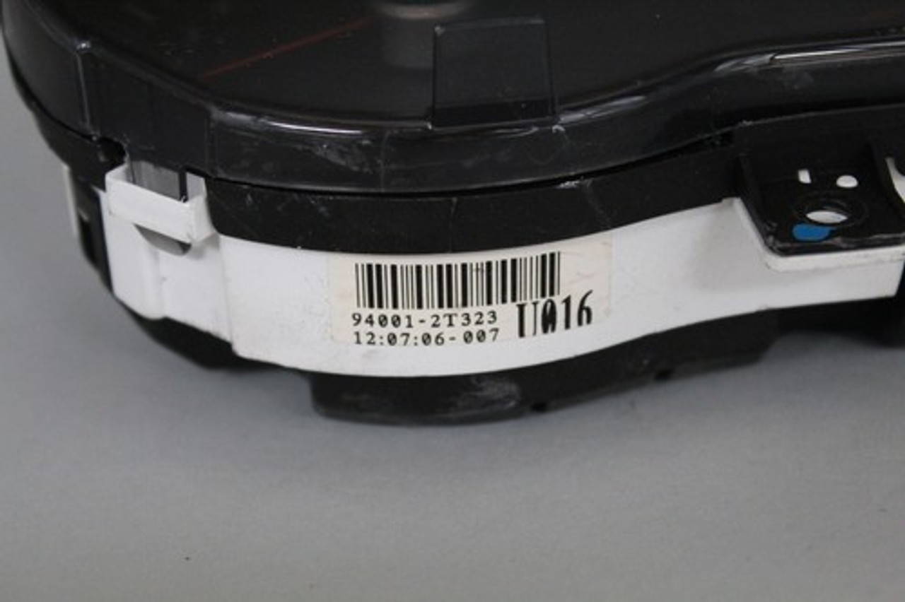 11 12 13 KIA OPTIMA INSTRUMENT CLUSTER GAUGE SPEEDOMETER 94001-2T323 OEM - A-11810