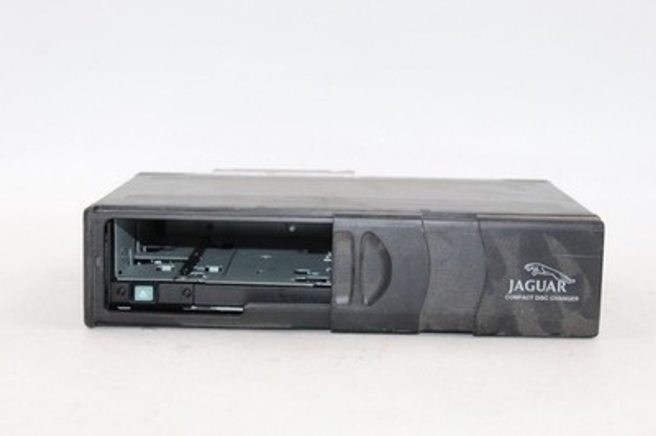 Audio Equipment Radio CD Automatic Changer 2002-2008 JAGUAR X TYPE OEM #39032 1X4318C830-AC