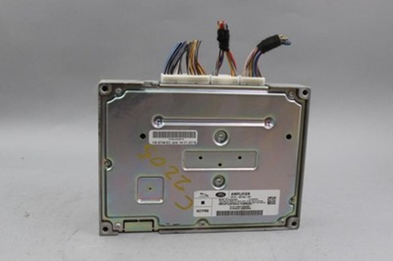 Audio Equipment Radio Amplifier ID GX7319C164RF 2017-2018 F-PACE OEM #39313 HX73-19C164-RD