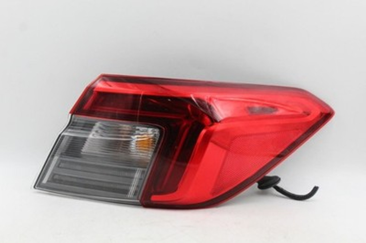 Passenger Tail Light Sedan Quarter Mounted Fits 2022-2023 HONDA CIVIC OEM #40092