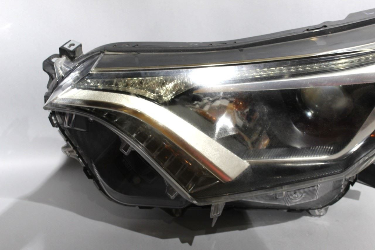Left Driver Headlight Halogen Fits 2016-2018 TOYOTA RAV4 OEM #40336 high resolution2