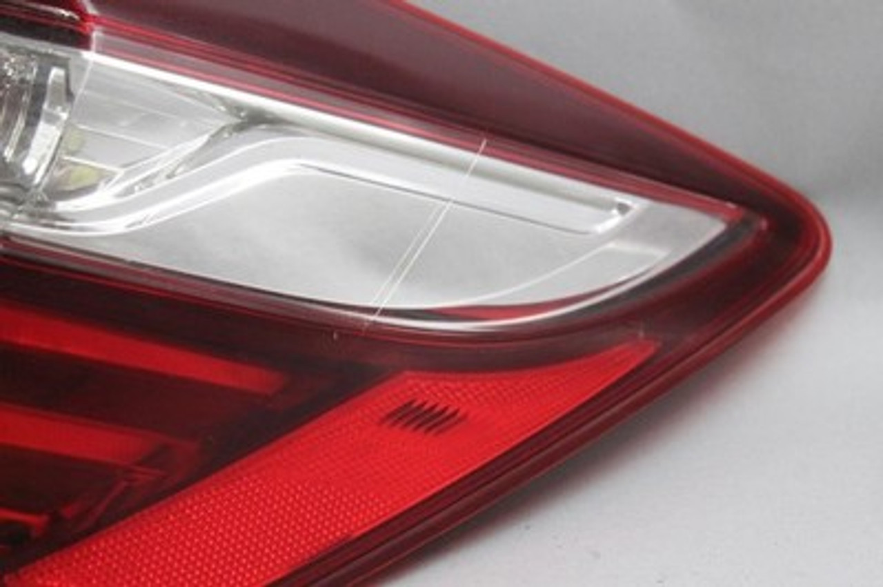 Right Passenger Tail Light Quarter Mounted Fits 2016-2017 HONDA ACCORD OEM 40748 33500T2AA21