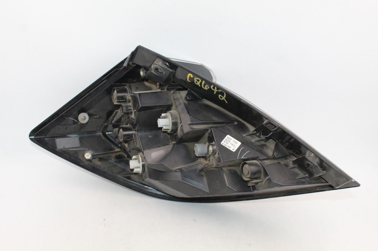 Right Passenger Tail Light Quarter Mounted Fits 2017-2021 HONDA CIVIC OEM #43160