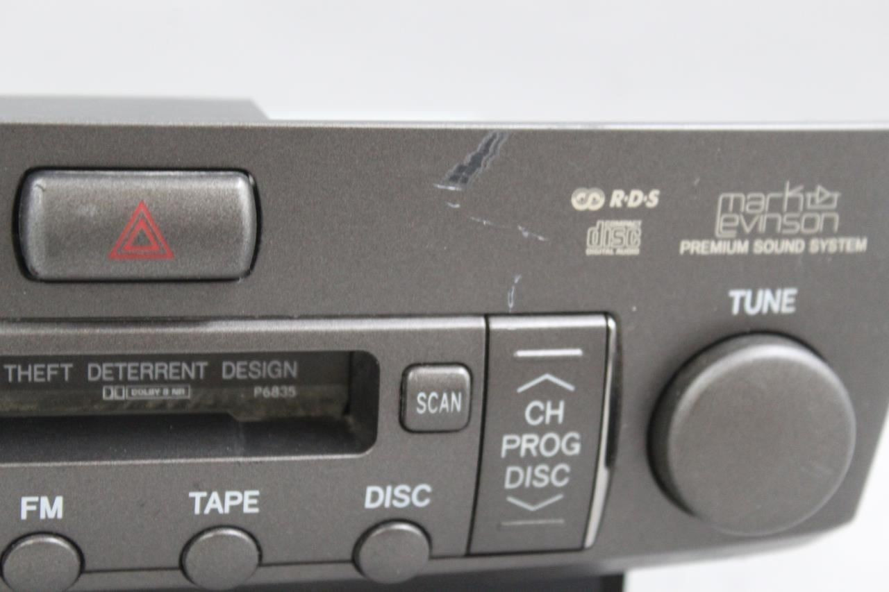 Audio Equipment Radio Receiver With Hazard Switch 2004-06 LEXUS LS430 OEM #43273 86120-50B80