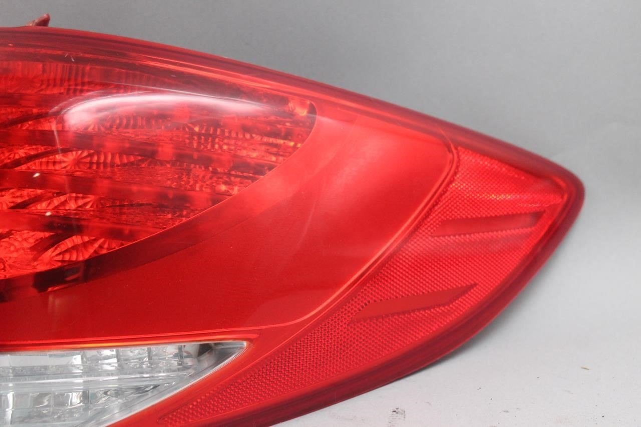 Right Passenger Tail Light With LED Accent Fits 13-17 HYUNDAI VELOSTER OEM 44538 924022V100, 924022V100