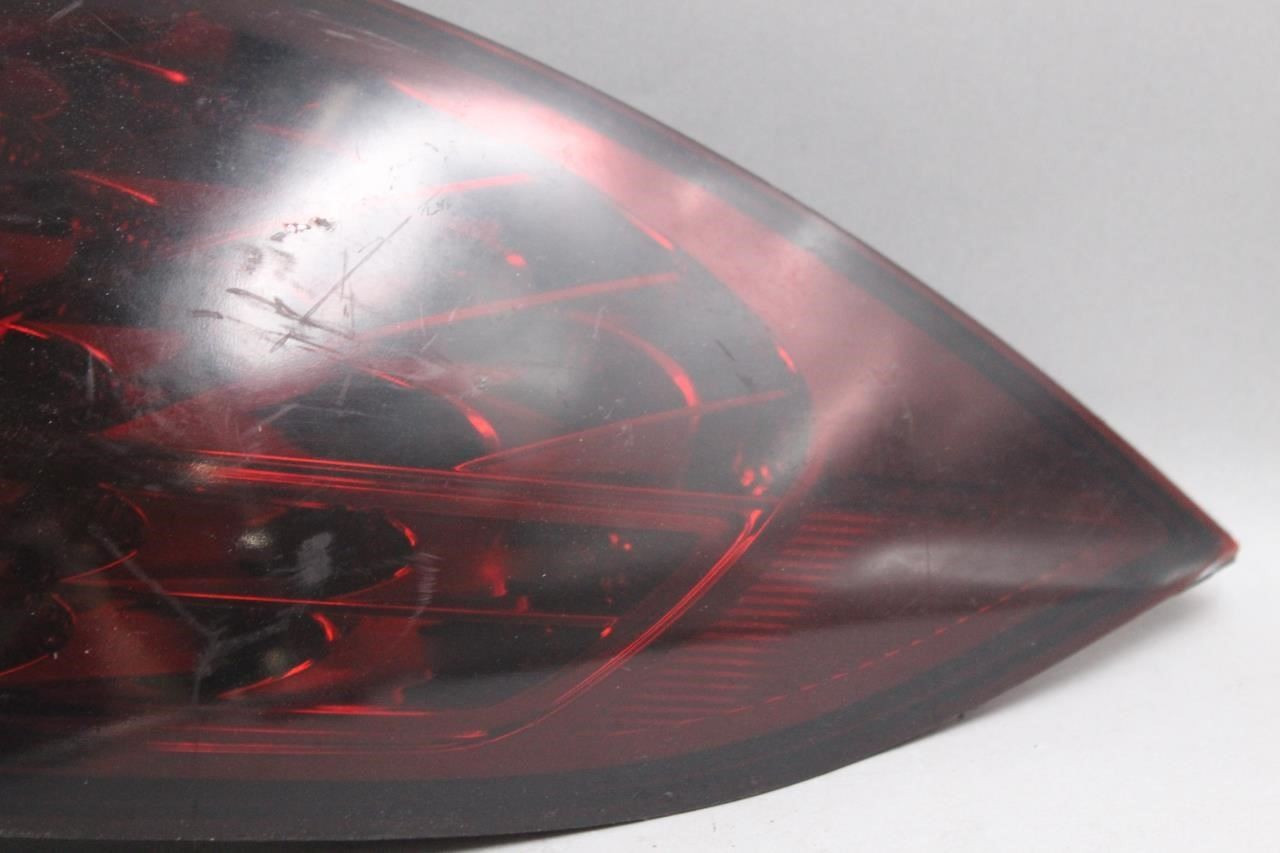 Right Passenger Tail Light Quarter Mounted Fits 11-14 PORSCHE CAYENNE OEM #44852 95863109620
