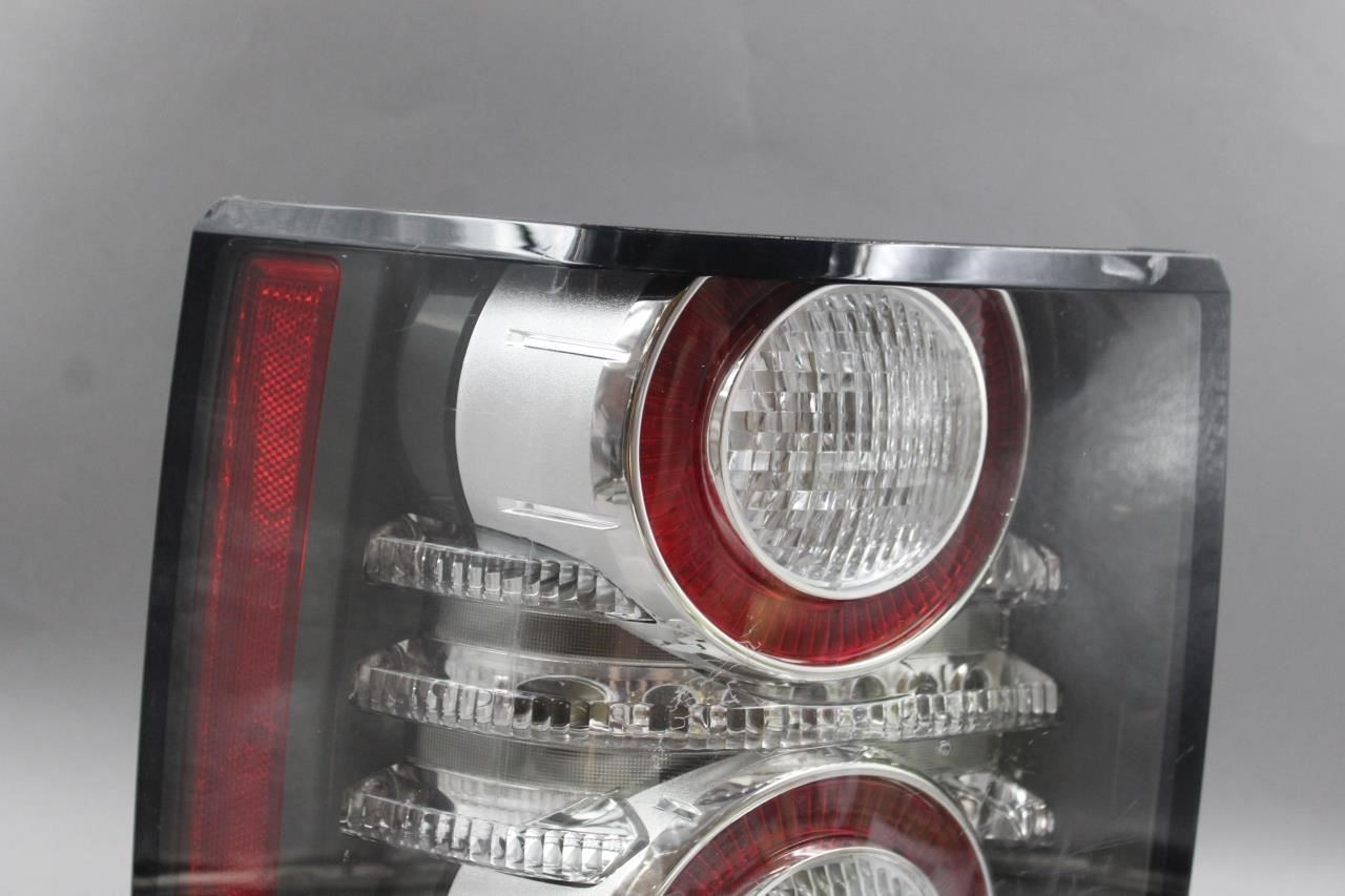 Left Driver Tail Light Gray Housing Fits 2010-2011 RANGE ROVER OEM #44846 LR031758
