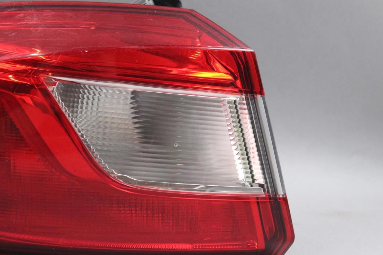 Driver Tail Light With LED Tail Lamps Sedan Fits 2019 CHEVROLET CRUZE 44925 42660368