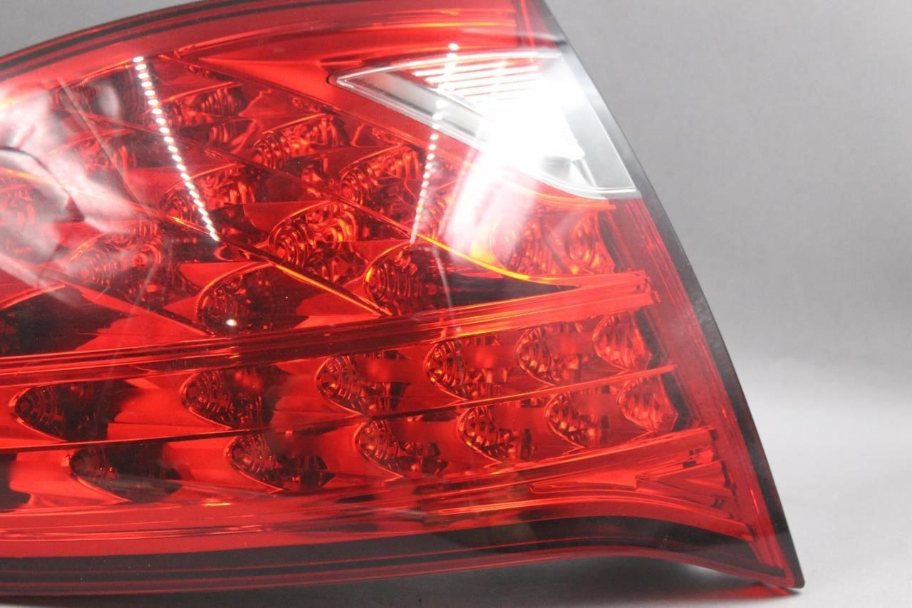 Driver Tail Light Quarter Panel Mounted Fits 2011-2014 PORSCHE CAYENNE #44915 95863109520