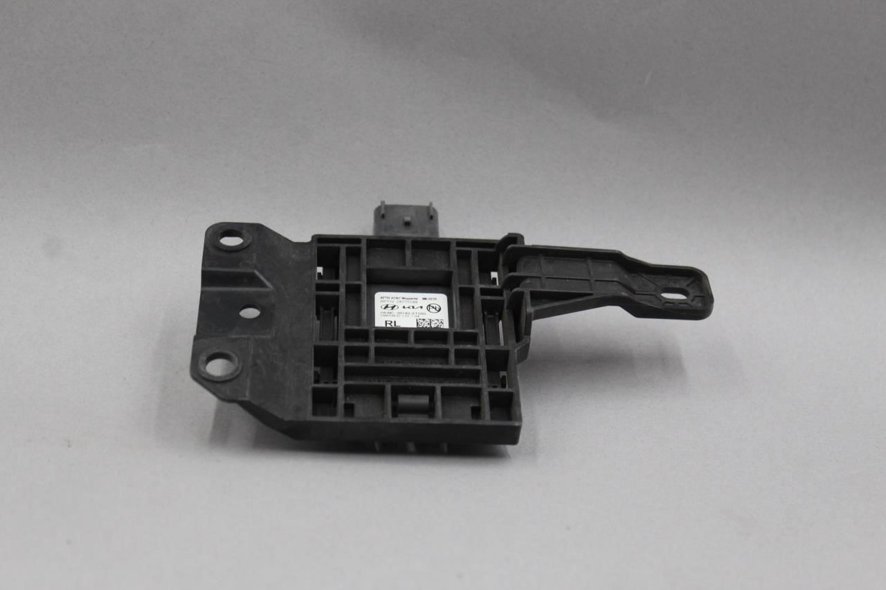 Driver Camera/Projector Radar Unit Rear Bumper Mounted 23-25 KIA NIRO OEM #45097 99140AT200, 99140AT200, 99140AT100, 99140AT000