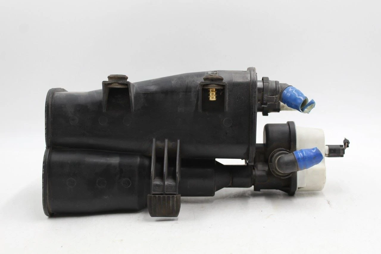 2010 BMW 135I Evaporator Fuel Vapor Canister OEM #45115 676574102