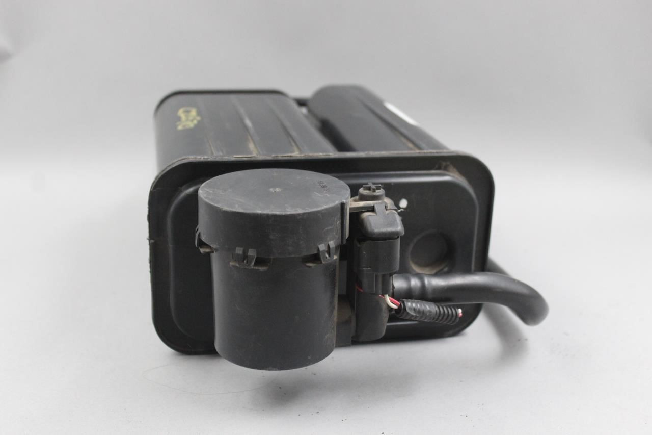 Fuel Vapor Canister Fits 2017 GMC ACADIA OEM #45258 15136019