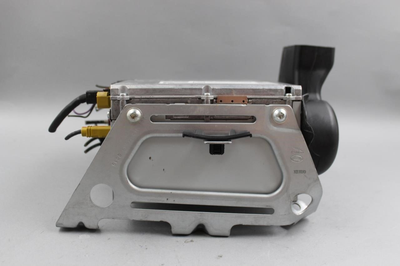 Audio Equipment Radio Receiver Console Mounted 2018-2019 JAGUAR E-PACE OEM 36097 KW93-19C211-SF high resolution2