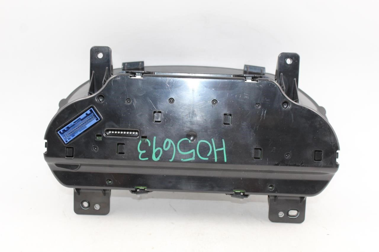 Speedometer 75K KPH Canada Market Fits 18-20 CHEVROLET SILVERADO 1500 OEM #34197 84390802