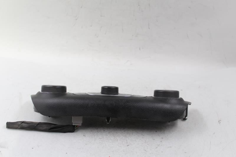 Temperature Control Automatic Fits 2014-2020 CHEVROLET IMPALA OEM #32711 84429867 high resolution2