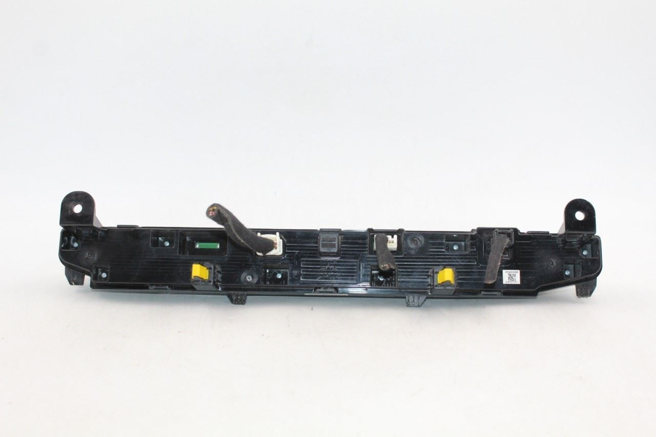 Audio Equipment Radio Control Panel Navigation 20-22 HYUNDAI PALISADE OEM #46872 96540S8100SSV, 96540S8100SSV