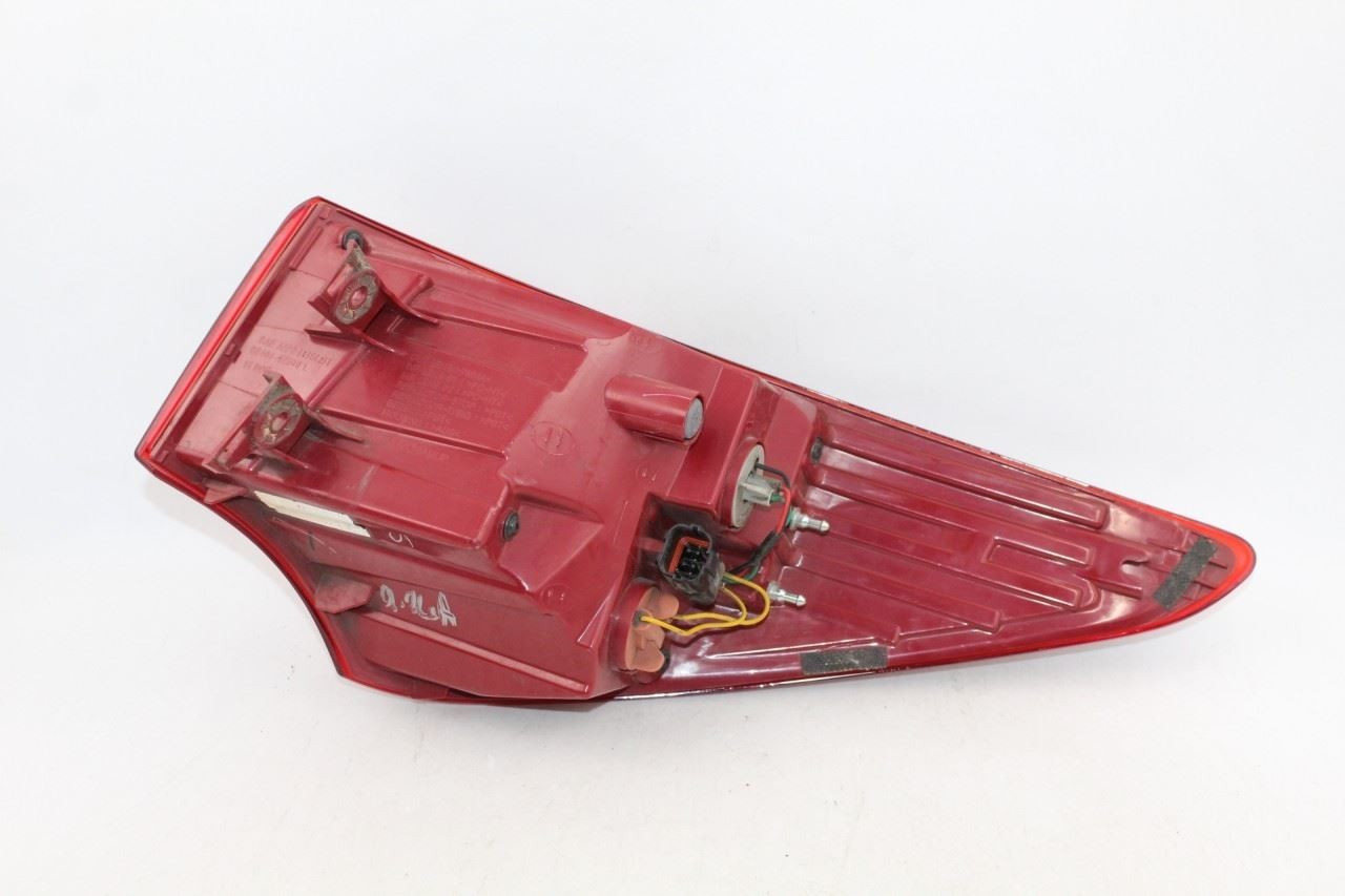 Driver Tail Light SWB Sport Incandescent 2017-2018 HYUNDAI SANTA FE 47109 924014Z500, 924014Z500