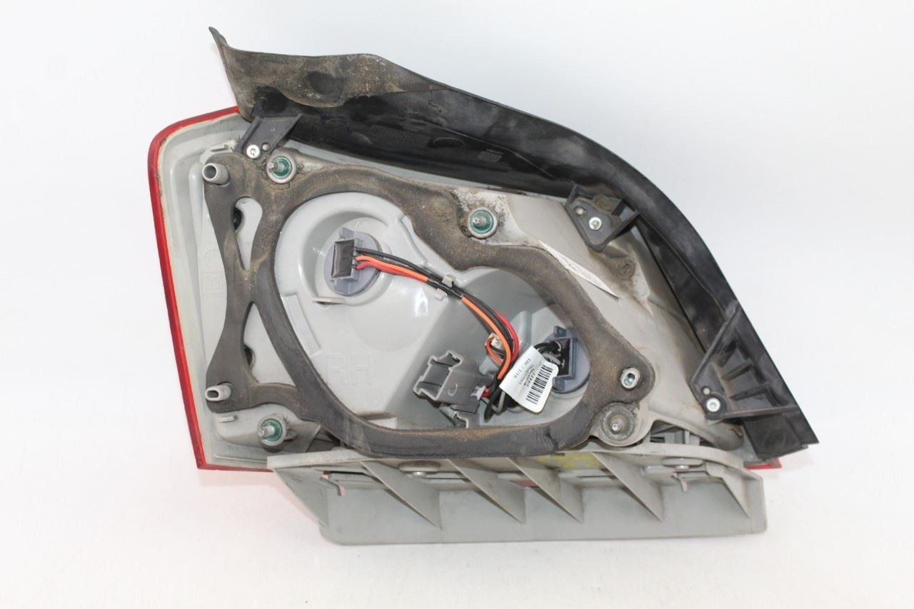 Passenger Tail Light Quarter Panel Mounted Fits 2014-2020 CHEVROLET IMPALA 46976 84247727