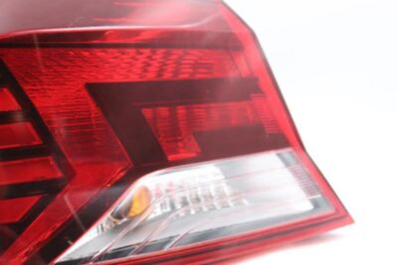 Left Driver Tail Light Quarter Panel Mounted 2019-2020 HYUNDAI ELANTRA OEM 25212 92401-F3500
