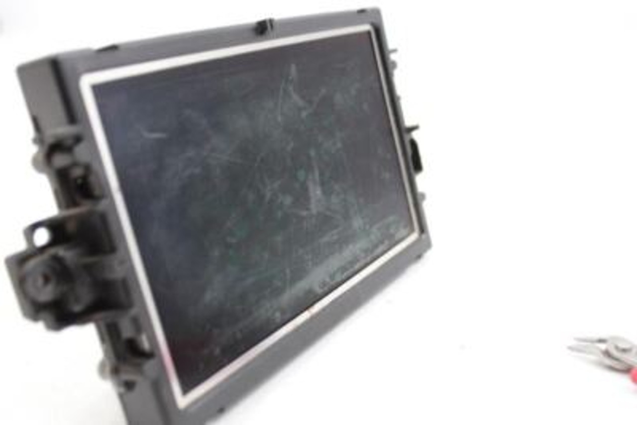 Info-GPS-TV Screen 172 Type SLK300 ID 1729003904 Fits 12-16 MERCEDES SLK 24879 A1729008500