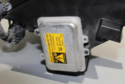 Right Passenger Headlight Fits 2007-2009 CADILLAC ESCALADE OEM #23943 15916968 high resolution2