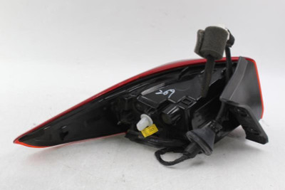 Right Passenger Tail Light Quarter Panel Mounted 2018-20 HYUNDAI KONA OEM #22148 high resolution2