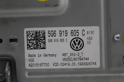 Info-GPS-TV Screen Display Screen Only Fits 2018-19 VOLKSWAGEN ATLAS OEM #20140 5G6919605C high resolution2