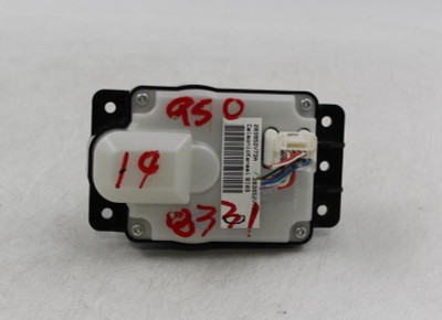Audio Equipment Radio Control Multifunction 2015-2019 INFINITI Q50 OEM #19649 283952V73A high resolution2