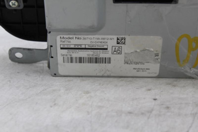 Info-GPS-TV Screen Display Upper Panasonic Manufacturer Fits 15-16 CR-V 15907 39710-T1W-A612-M1 high resolution2