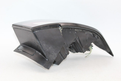 Driver Tail Light Quarter Mounted Suv 4 Door Fits 2016-2018 EVOQUE OEM #38419 high resolution2