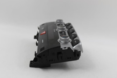 Temperature Control Sedan Canada Market 2019-2020 HYUNDAI ELANTRA OEM #10324 97250-F3DA0 high resolution2