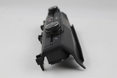 Temperature Control 2018-2020 HONDA CLARITY OEM #9904 79610-TRV-A411-M1 high resolution2
