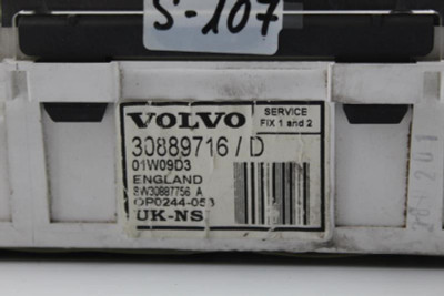 Speedometer Cluster MPH 2001-2002 VOLVO 40 SERIES OEM #6493 308897161B high resolution2