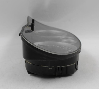 Speedometer Cluster 160 MPH Thru VIN 200000 2002 VOLKSWAGEN PASSAT OEM #6567 3B0920927B high resolution2