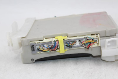 Chassis ECM Multiplex Network Left Hand Dash Prius V Fits 14 PRIUS 9397 89221-47222 high resolution2