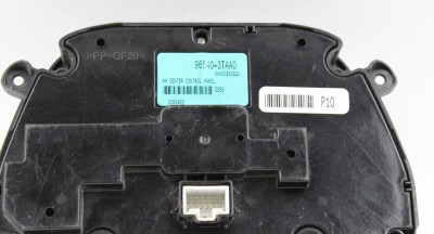 Audio Equipment Radio Control Console Mounted US Market 16-17 KIA K900 #6161 96540-3TAA0 high resolution2