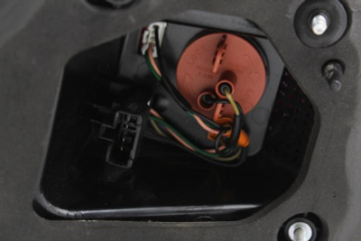 Passenger Right Tail Light Outer Fits 14-16 CADENZA 3928 92402-3R5 high resolution2