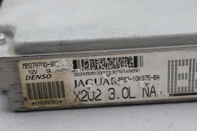 Engine ECM Electronic Control Module 6 Cylinder 2004-2005 JAGUAR S TYPE #37056 XR842696 high resolution2