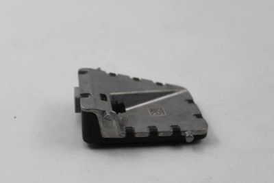 TUNDRA    2019 Camera/Projector 3463 8646C-0C010 high resolution2